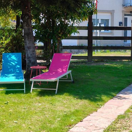 Apartamentos Rosa Jove Cabanas Luaran gambar